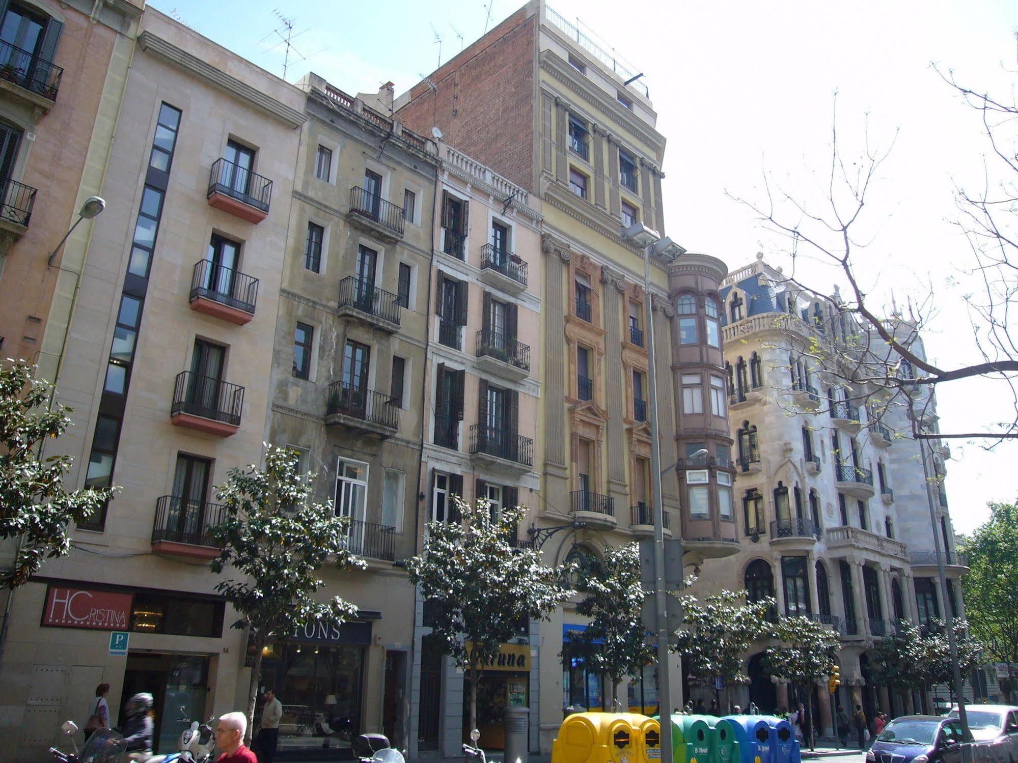 Апарт отель Numa Barcelona Brio Экстерьер фото