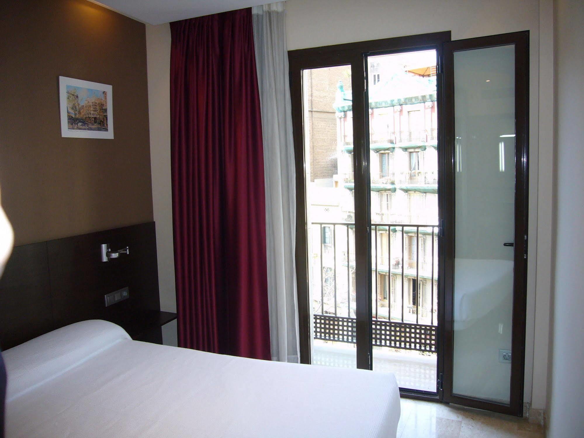 Апарт отель Numa Barcelona Brio Экстерьер фото