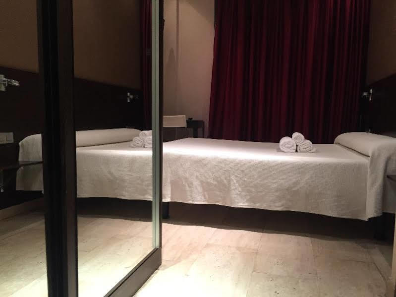 Апарт отель Numa Barcelona Brio Экстерьер фото